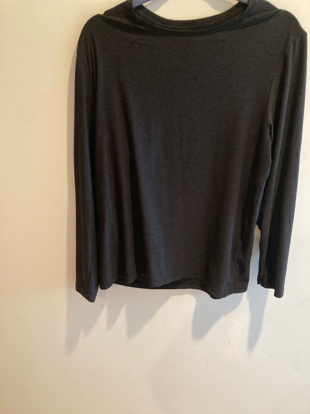 Beyond Yoga Black Long-Sleeve Crewneck Top pit. 20” length 24.5 very soft